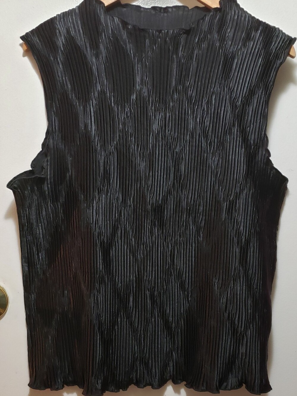 Sleeveless Black Pleated Tank Top - Elegant Women's Layering Piece